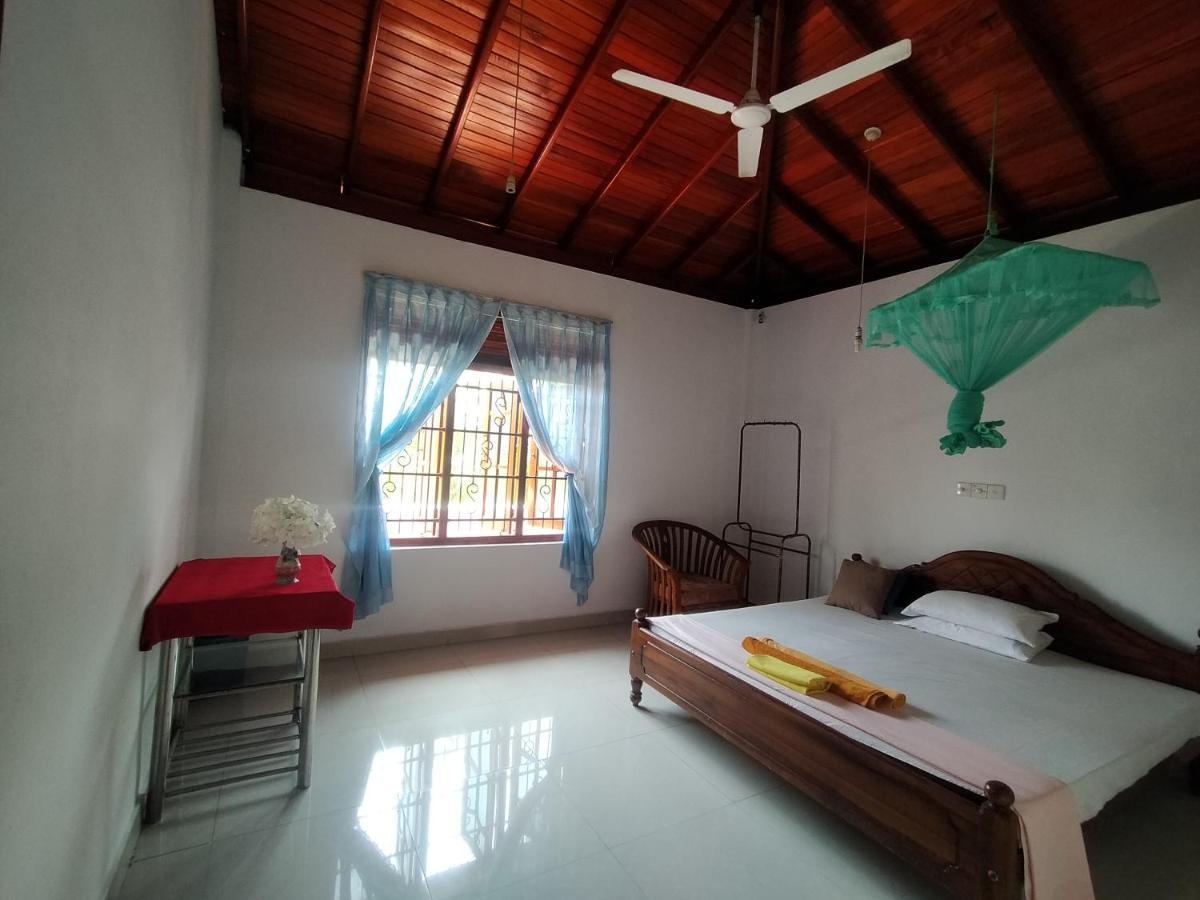 Golden Town Hotel Tangalle Bagian luar foto