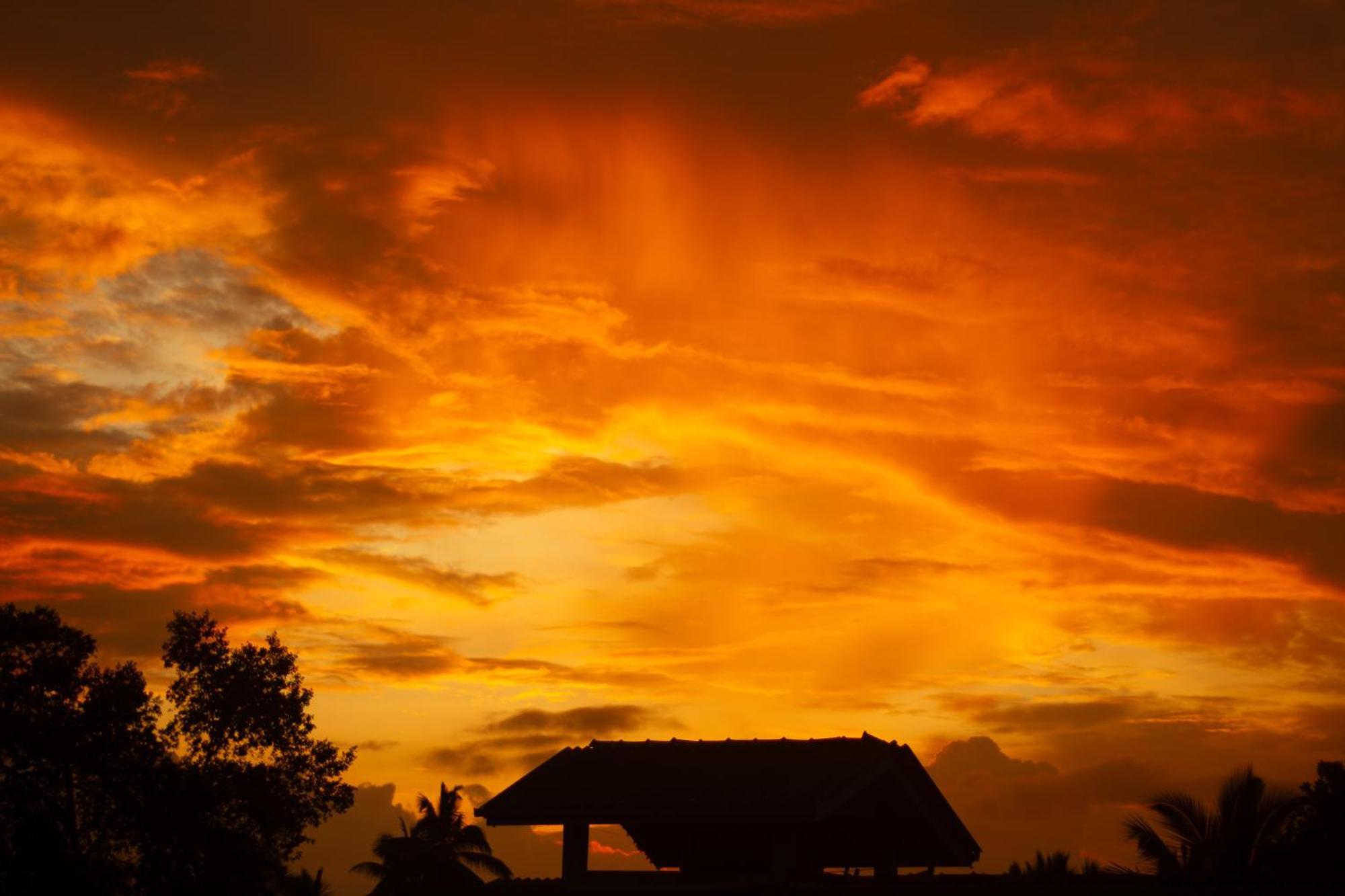 Golden Town Hotel Tangalle Bagian luar foto