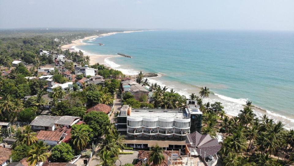 Golden Town Hotel Tangalle Bagian luar foto